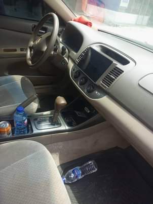 A picture of Clean 2004 torytq Camry