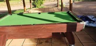 A picture of Pool table
