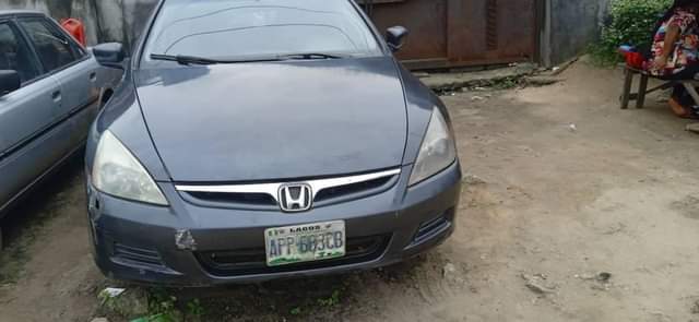 A picture of 2004 Honda accord Silent engine Perfect transmission Ac chilling 1