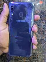 A picture of Samsung A20 32