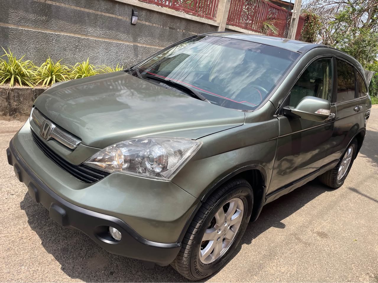 A picture of Honda CR V 2008