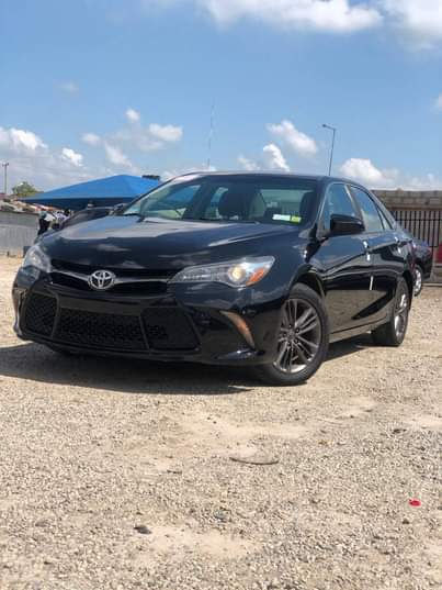 A picture of SUPER DISTRESS A Super Clean Foreign Used Toyota Camry 2016