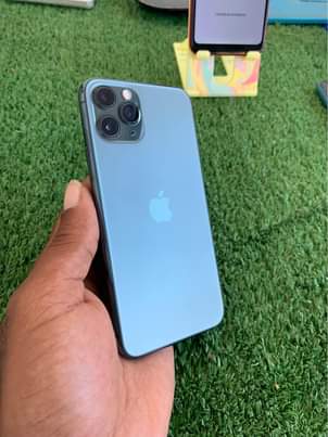 iPhone M.