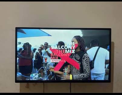 A picture of Nina uza tv nch 32 smart tv bei 200 Nipgie
