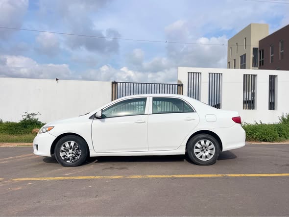 A picture of FOREIGN USED 2010 TOYOTA COROLLA 10 000 000 08175232309