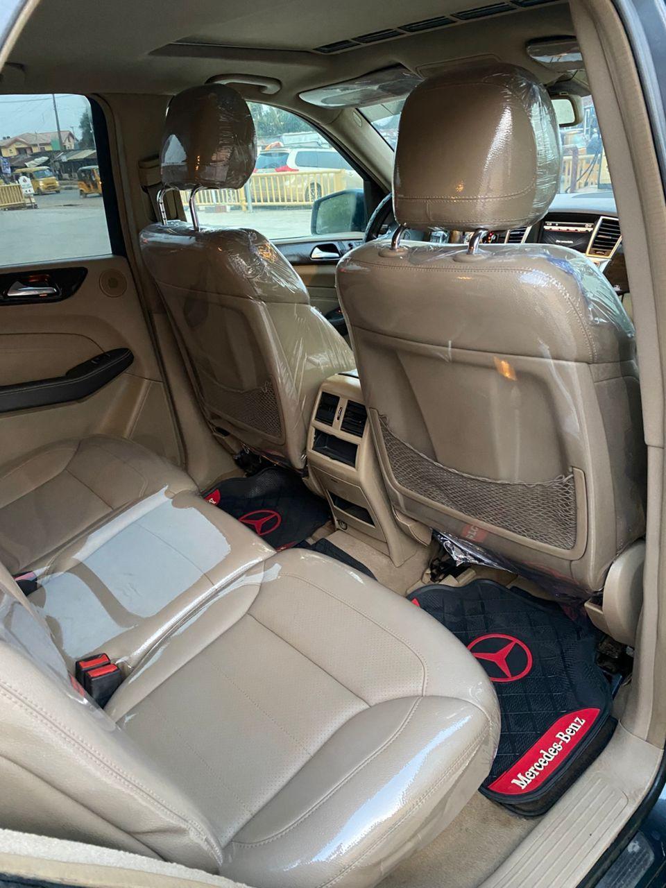 A picture of Mercedes Benz ml35o 2o14