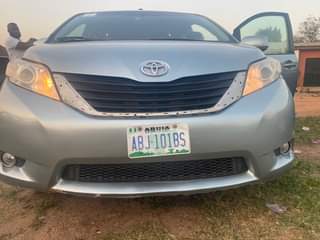 A picture of 2012 Nigerian Used Toyota Sienna in perfect condition Every Component