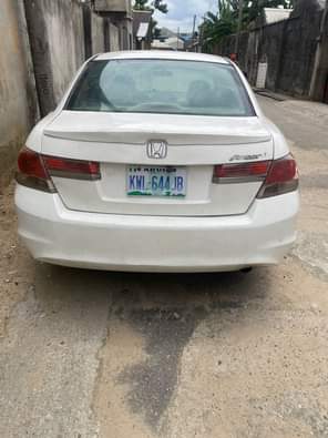 A picture of 2009 Honda Accord V4 Engine and gear Ac chilling Brake