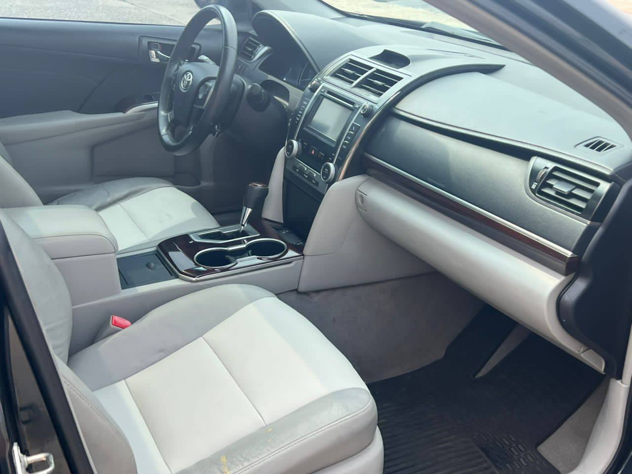 A picture of TOKUNBO 2013 TOYOTA CAMRY XLE