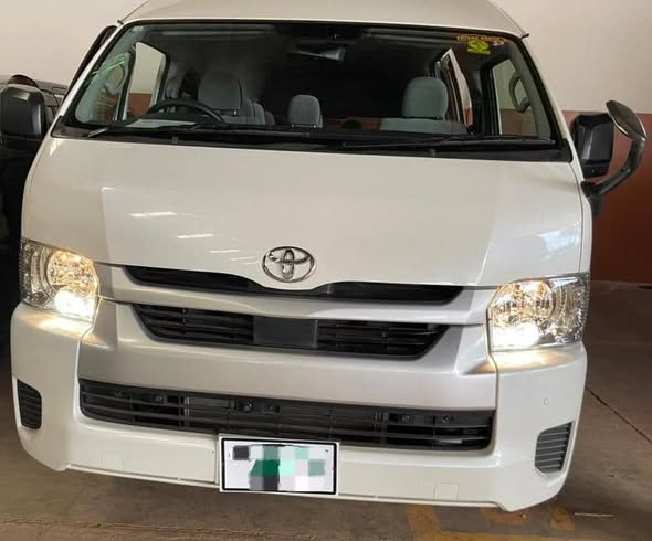 A picture of TOYOTA DRONE HIGH SUPER GL ROOF MODEL 2024 1GD 2