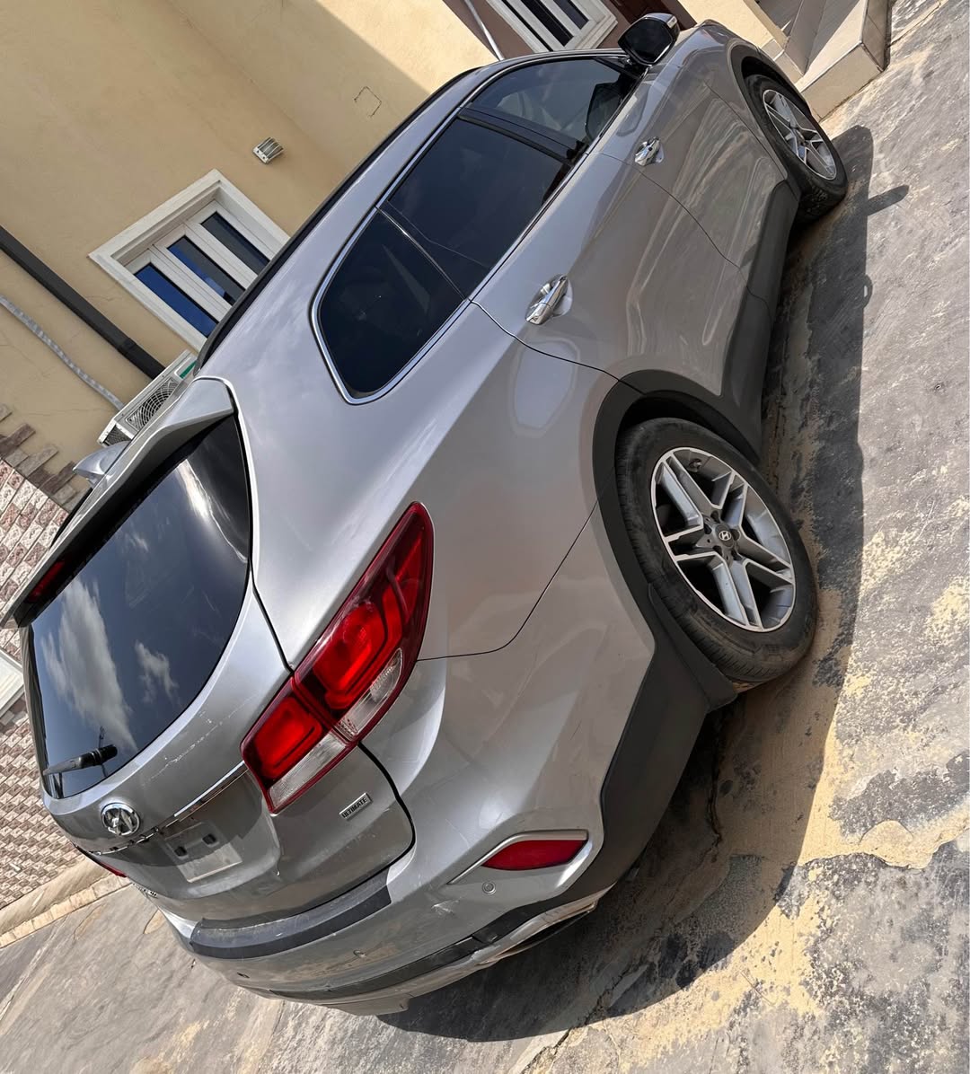 A picture of Toks 2017 Hyundai Santa Fe Ultimate