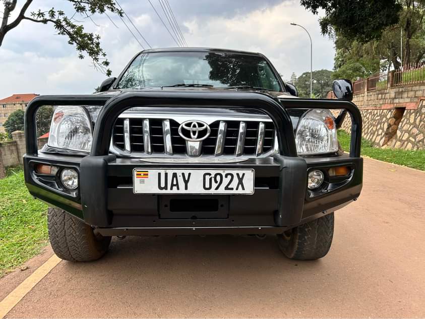 A picture of  52M Toyota Land Cruiser model 2007 0705176582.