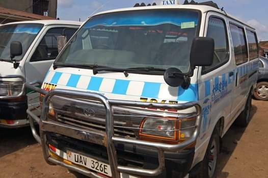 A picture of TOYOTA HIANCE TAXI