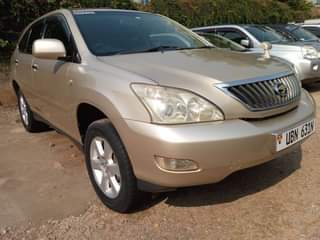 A picture of TOYOTA HARRIER