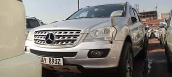 A picture of MERCEDES BENZ 4MATIC 2006 42M