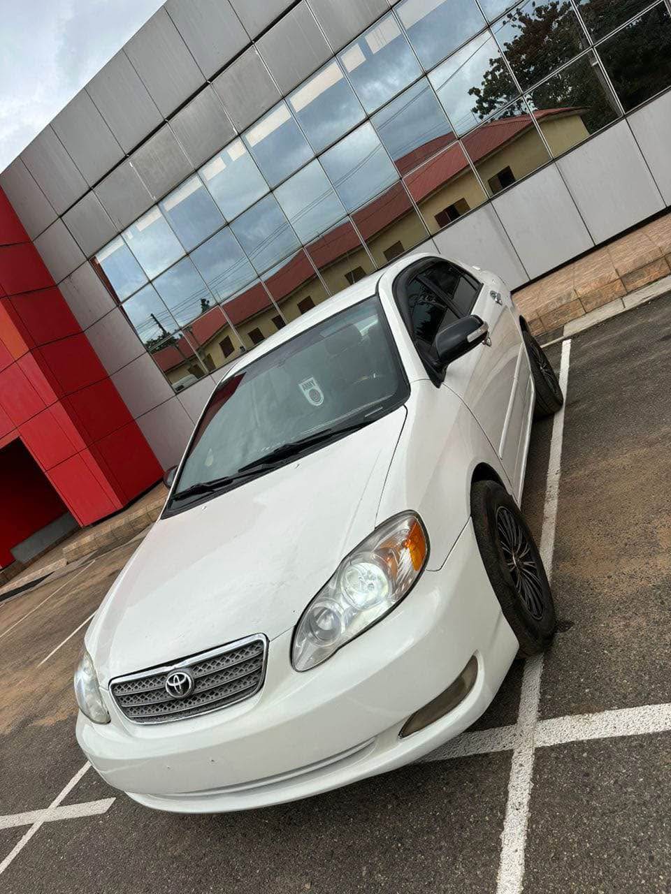 A picture of Toyota Corolla 06 model