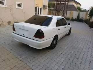 A picture of Benz c230