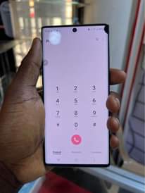 A picture of Samsung Galaxy note 10 at Shs 580 000 only 256GB