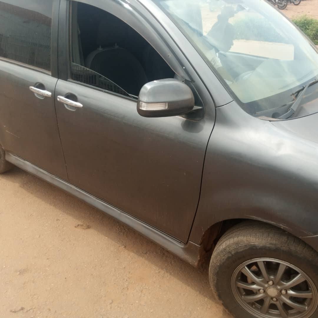 A picture of SIENTA 16.5m Call 0701488581 What s app 0776417404