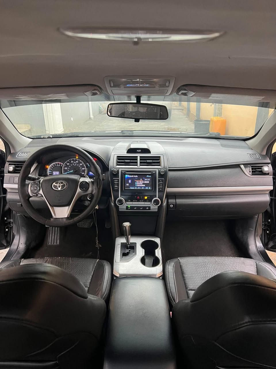 A picture of Tokunbo Toyota Camry spider 2013 model