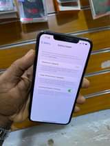 A picture of Uk iPhone 11pro max 512gb