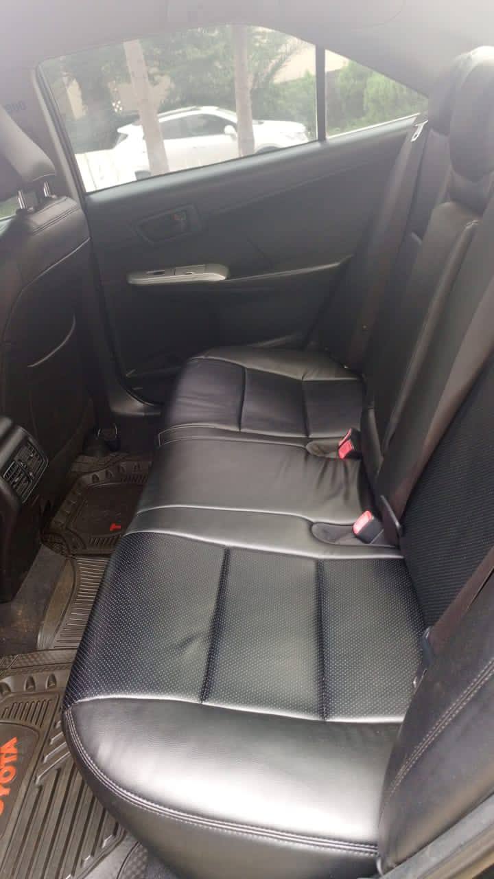 A picture of 2017 Toyota Camry. Keyless button. Everything is intact. In buy
