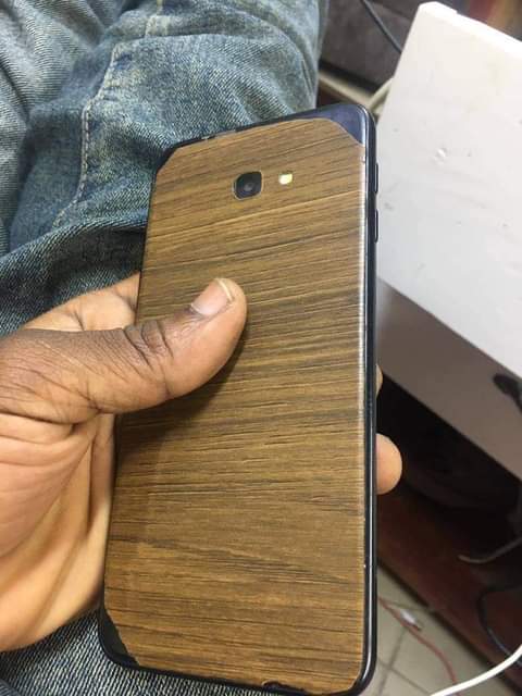 samsung j4