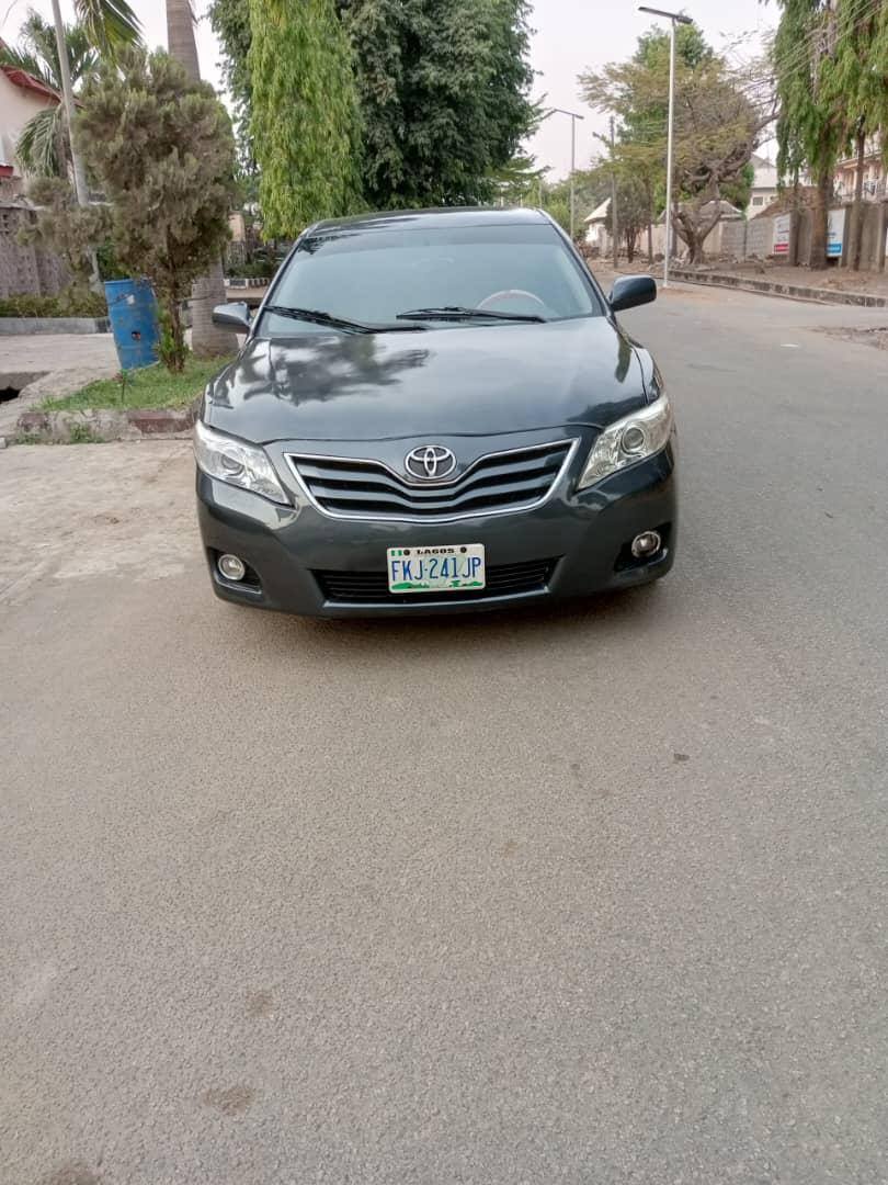 A picture of  Very Clean 2011 Toyota Camry muscle with super sound