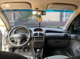 A picture of Peugeot 206