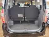 A picture of 2010 Toyota Noah