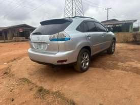 A picture of Rx 350 08 buy and drive nothing to fixed