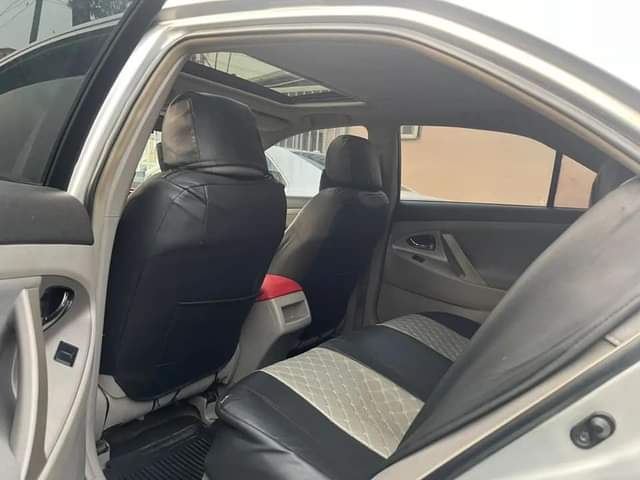A picture of Toyota Camry available for sale 2009
