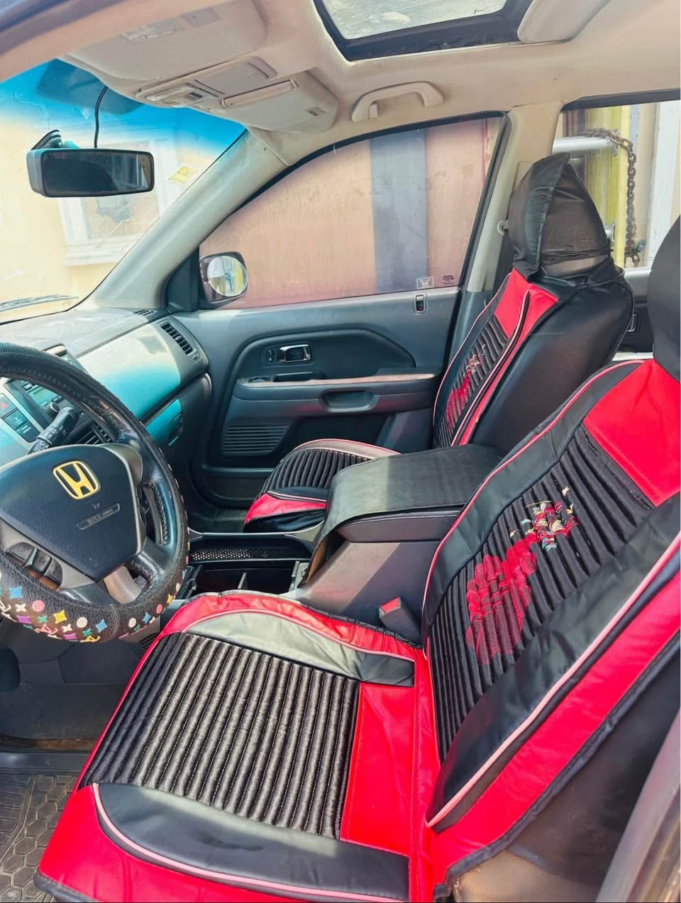 A picture of Honda pilot 2008 for sale