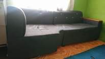 A picture of Sofa set 2 1 zinauzwa bei 250 000 mazungumzo kiduchu
