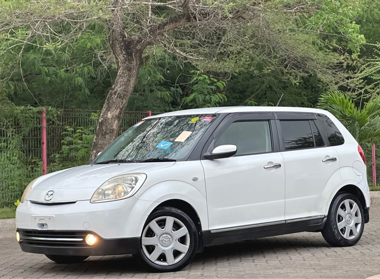 A picture of MAZDA VERISSA