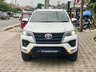 A picture of TOYOTA FORTUNER