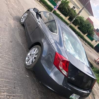 A picture of Distress 2012 Honda Accord with super sharp engine gear selecting