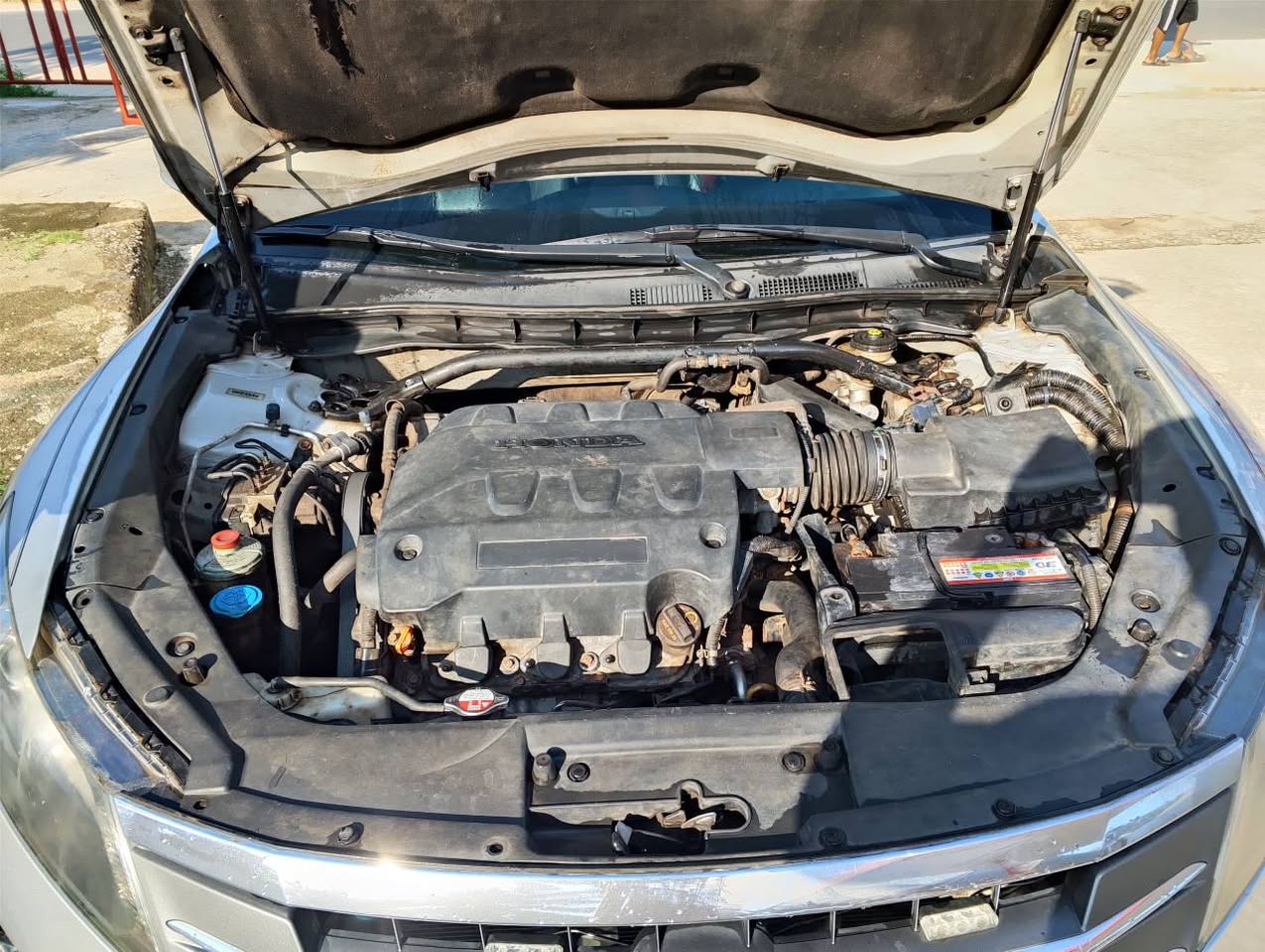 A picture of Honda Crosstour 2010 model