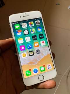 A picture of Iphone 6 plain 32GB
