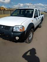 used nissan hardbody