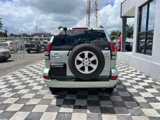 A picture of 2002 Toyota Prado