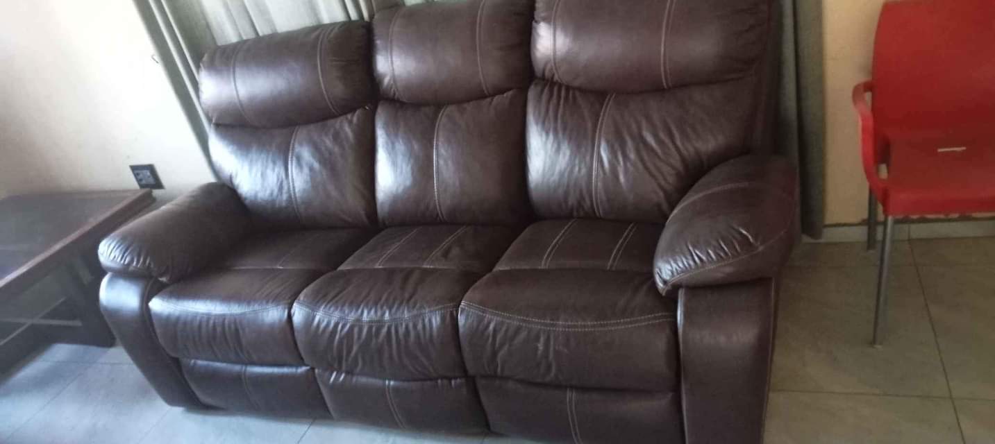 classifieds/furniture sofas