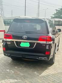 A picture of Toyota Landcruiser VXR 2020