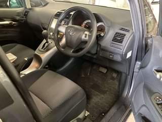 A picture of 2009 toyota auris