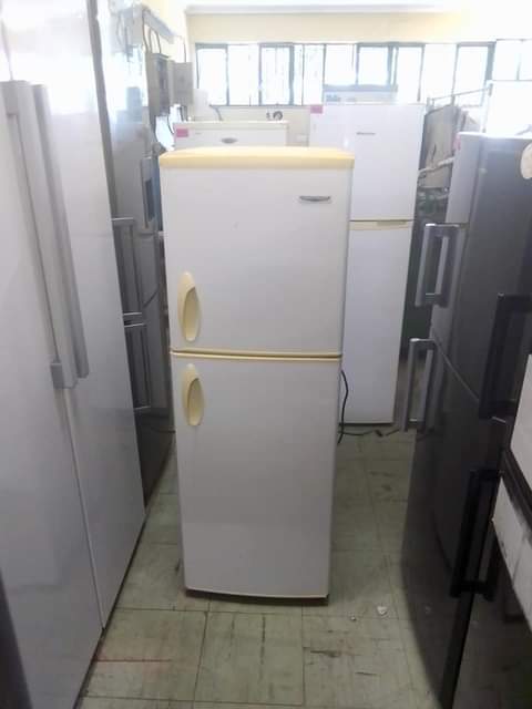 classifieds/fridges