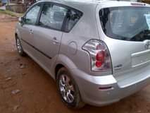 A picture of URGENT BUYERS ONLY 08146551014 TOYOTA COROLLA VERSO Year 20005 Model