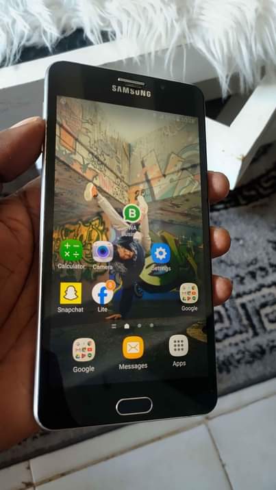 A picture of Samsung A9