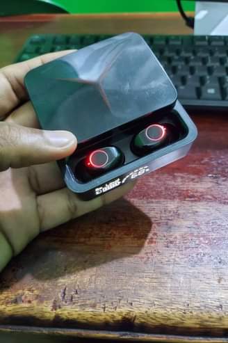 A picture of Earbuds
