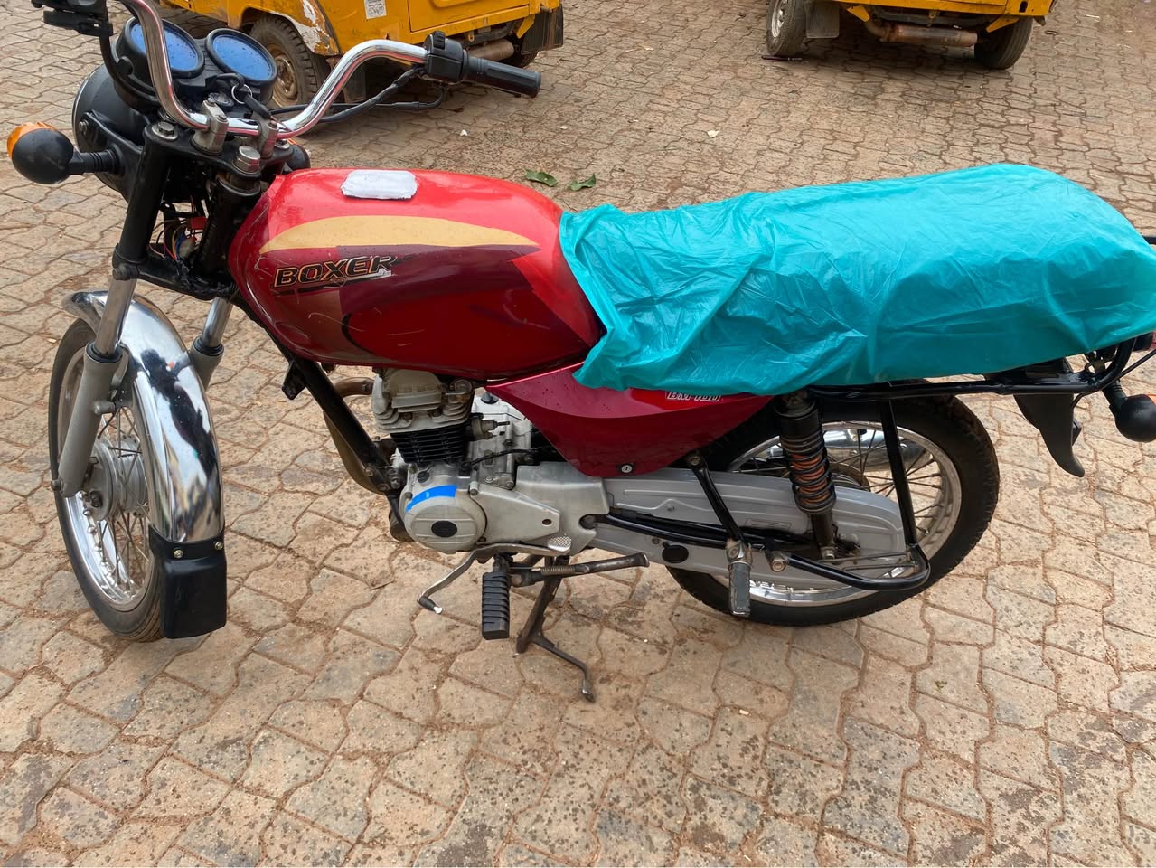 A picture of Distress sell Boxer bajaj for sale Price 450k Location nyanya
