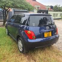 A picture of TOYOTA IST